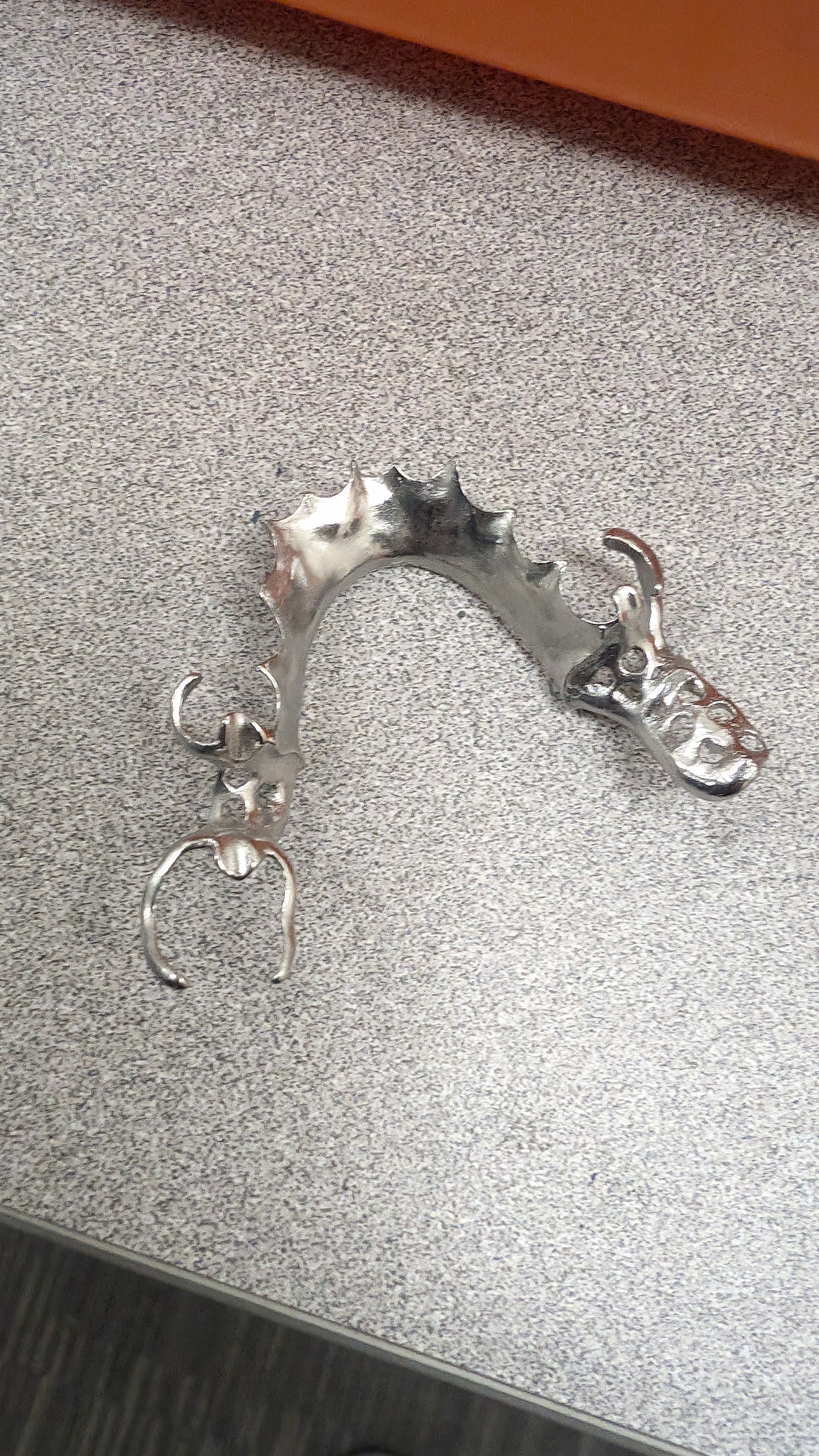 Polished partial framework on surface