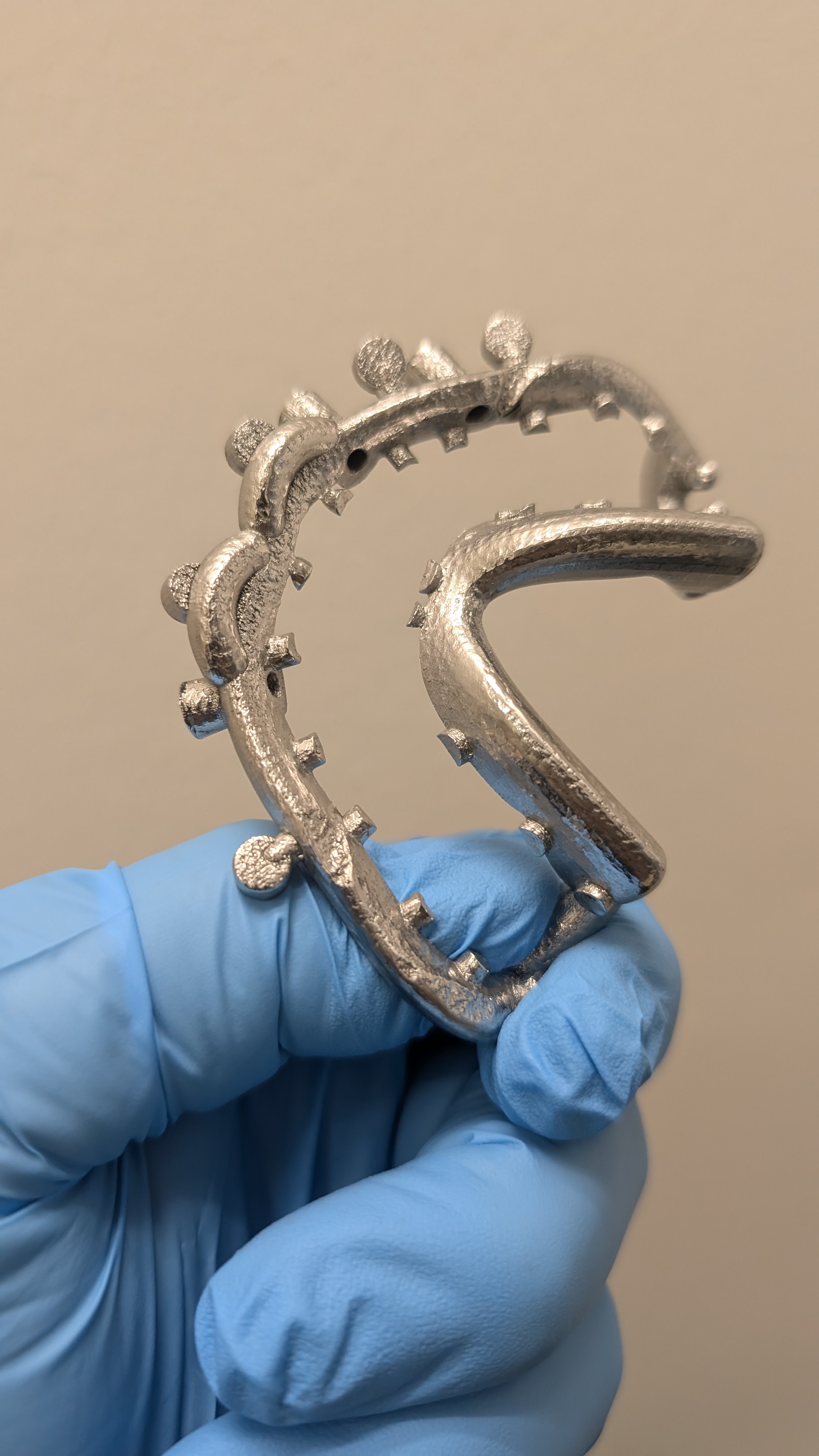 Raw printed framework side view showing print texture